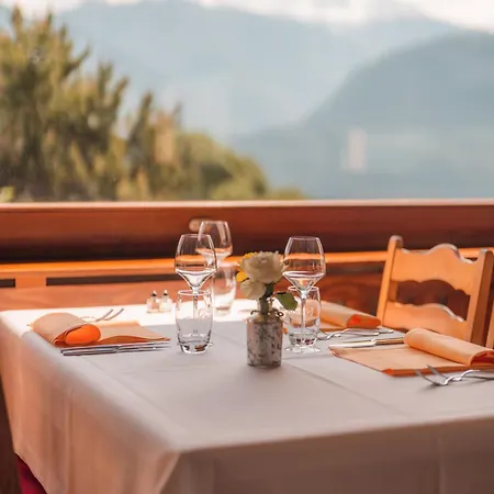 Relais Fleuri Hotel *